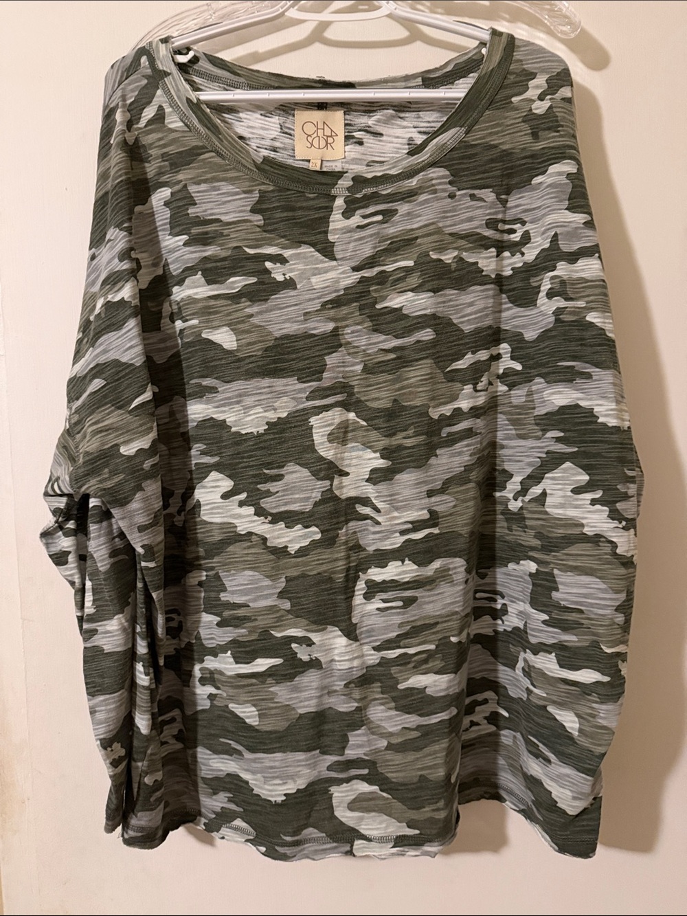 Chaser Women's Long Sleeve Camo Tee in Olive & Gray